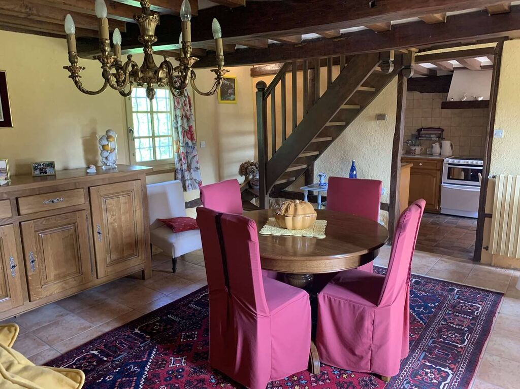 Dans le SUD PAYS D'AUGE Région de LISIEUX (CALVADOS) CHARMANTE CHAUMIERE