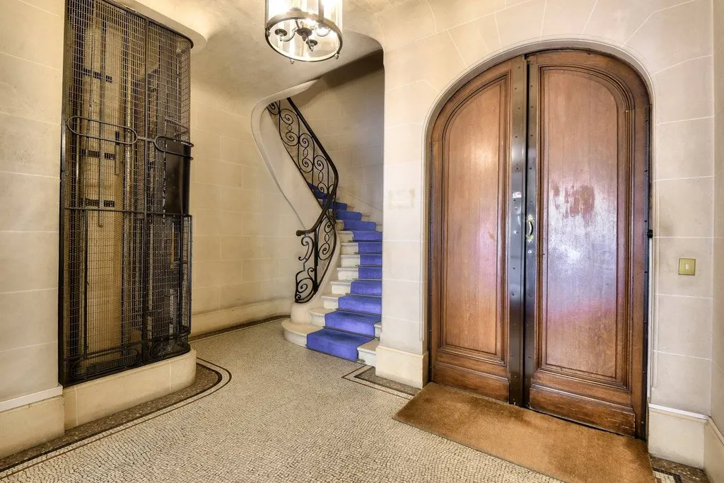A vendre appartement de 143 m² dans une allée privée  Paris 75016