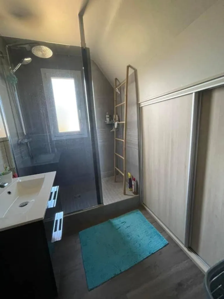 proche des écoles et collèges