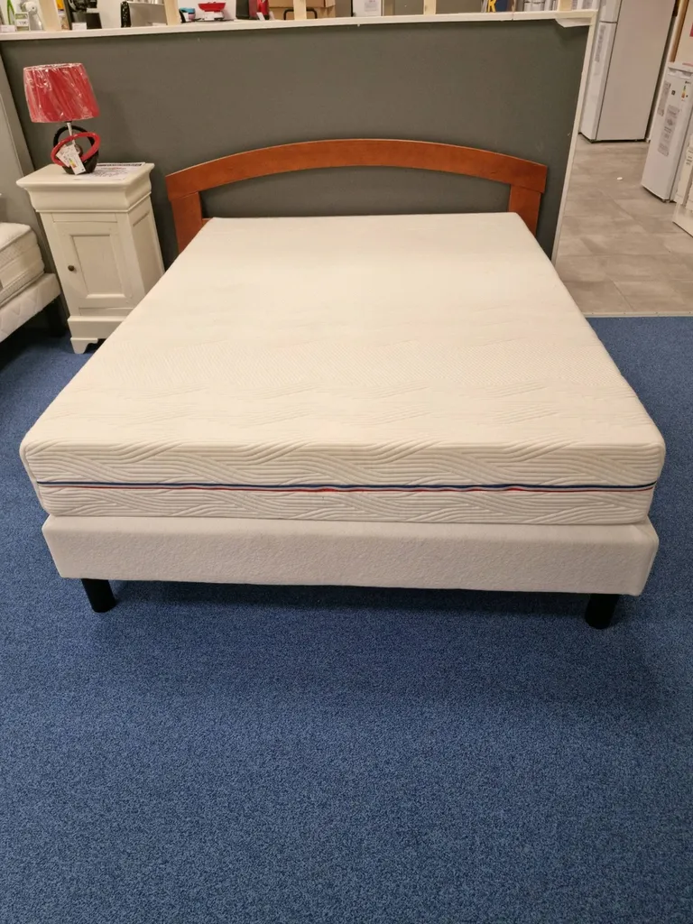 Vente d'un matelas mémoire de forme Mont Fujy de chez MT Sommeil