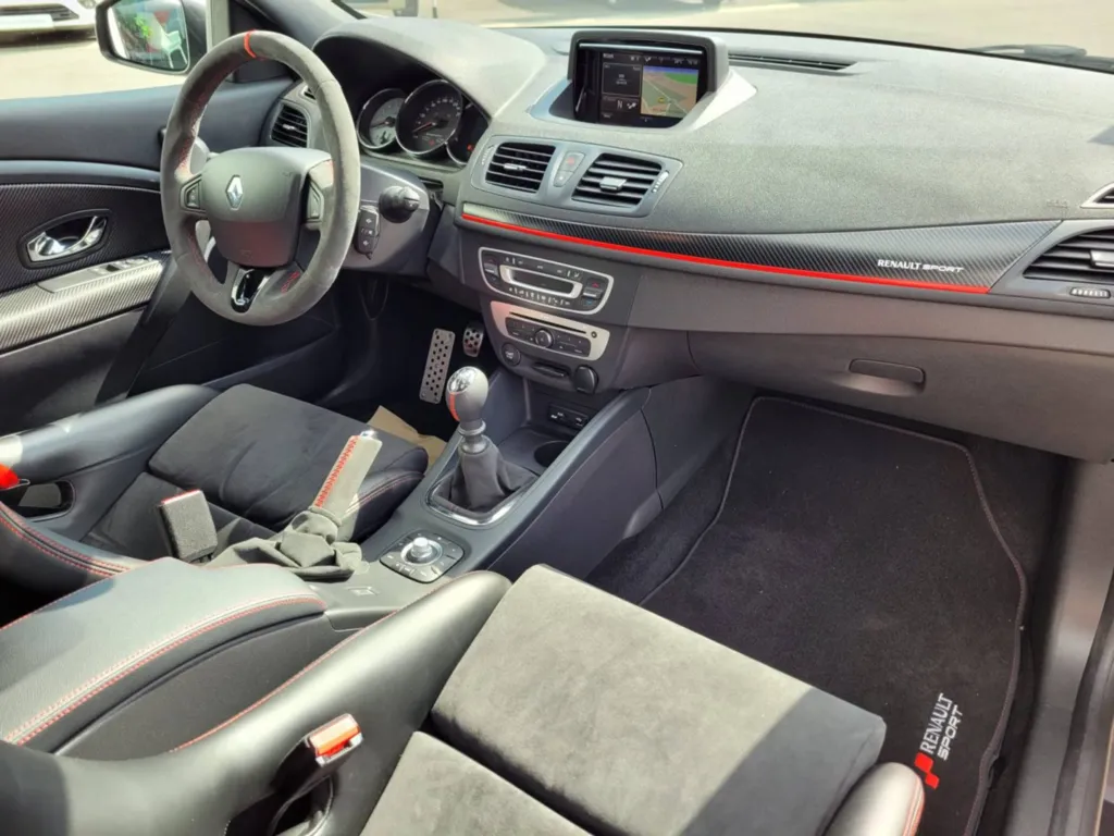 RENAULT MÉGANE III RS OCCASION 2.0T 275 TROPHY-R A PLAISANCE DU TOUCH PRÈS DE TOULOUSE EN OCCITANIE