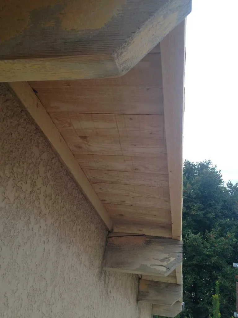 Réfection d'une toiture d'une maison existante à Salon de Provence - sous face du débord
