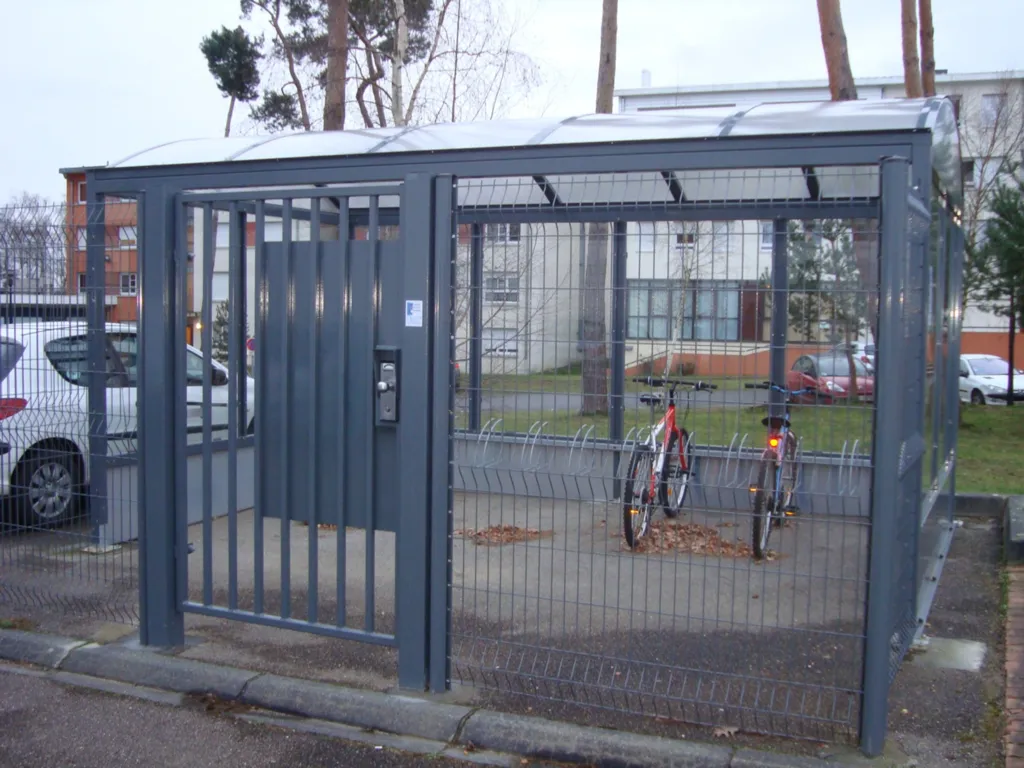 Installation d'abri vélo