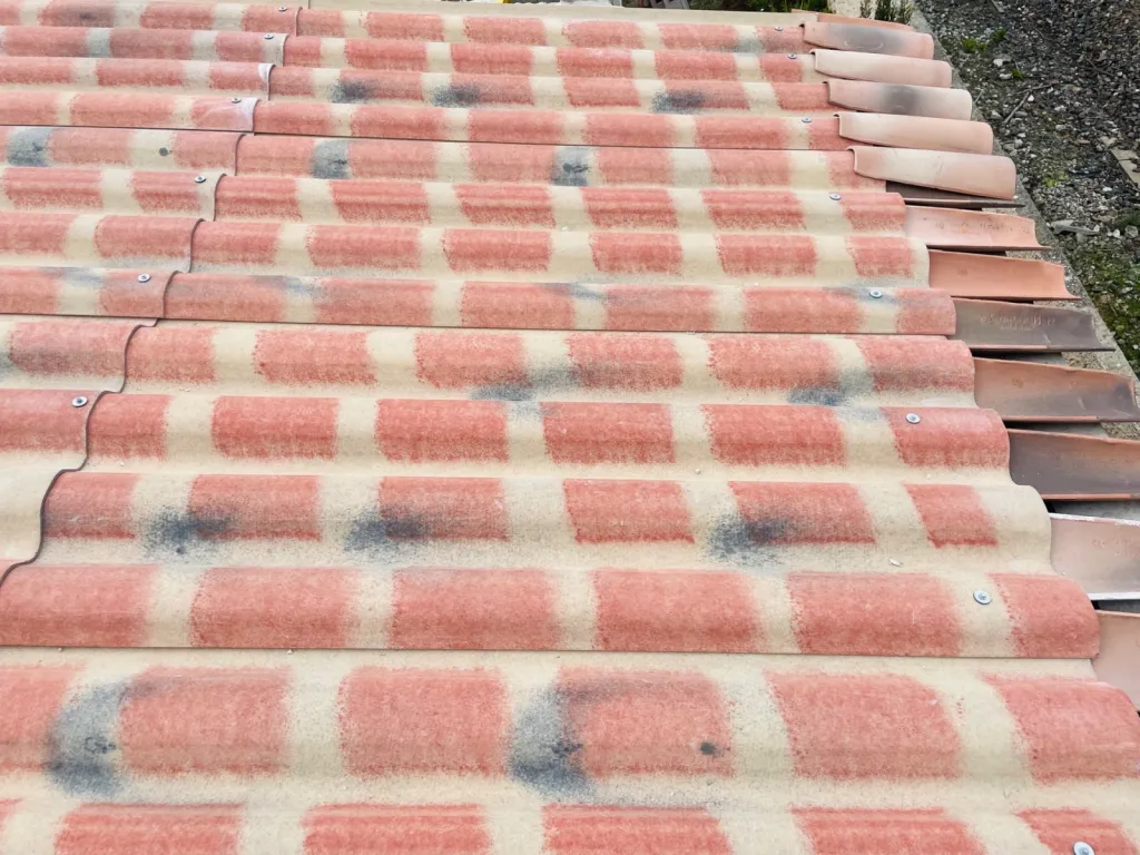 pose de pst et tuile près de aix en provence