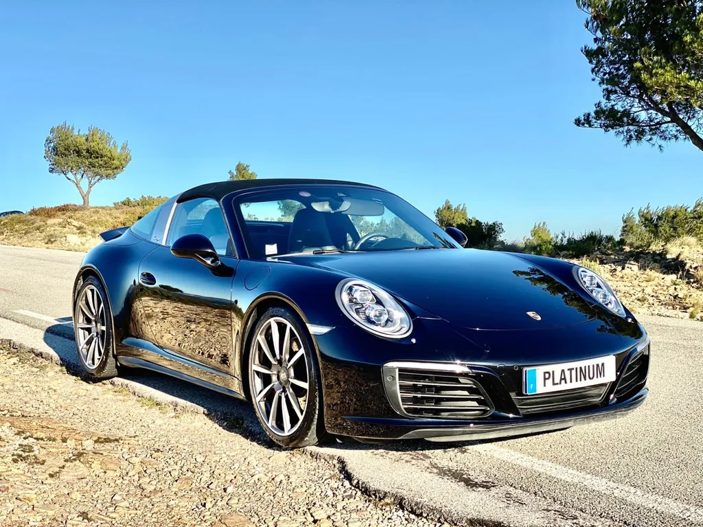Travaux de peinture sur Porsche 991 Targa réalisés dans notre atelier de carrosserie à Carnoux pour une finition constructeur garantie