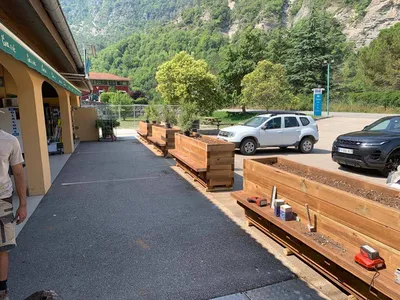 Jardinières en bois sur mesure à Clans