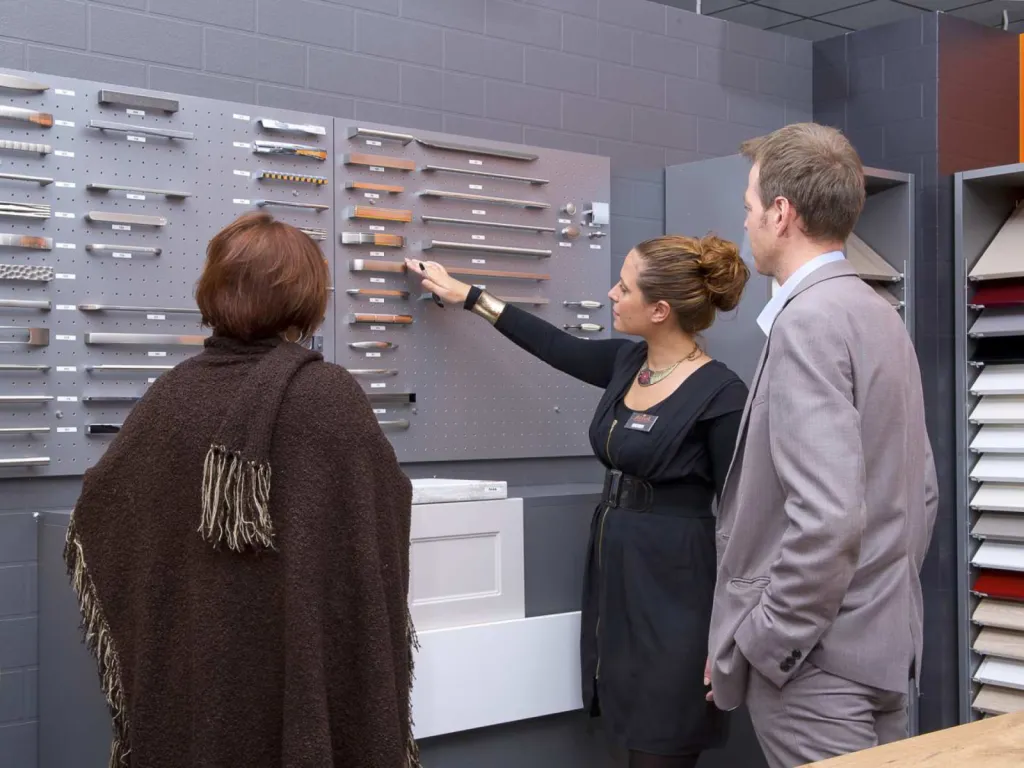 reportages photo en entreprise à Lyon showroom cuisines AVIVA