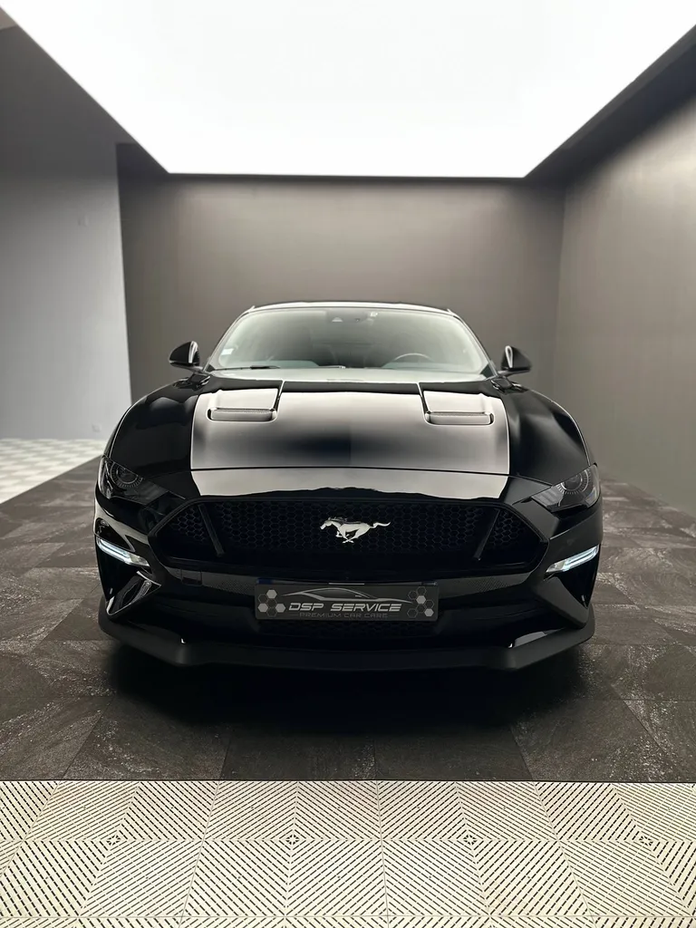 Pose de protection de traitement céramique sur une Ford Mustang GT à notre atelier (72)
