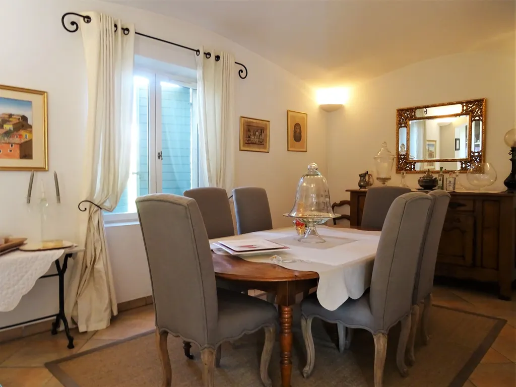 Avignon - Belle maison de plain-pied dans un écrin de verdure   