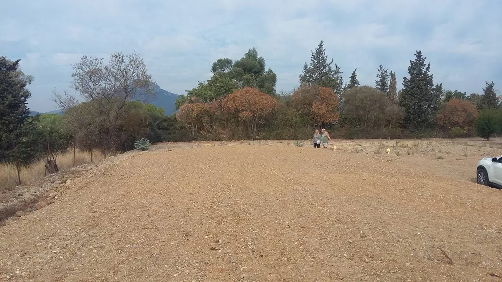 Terrain 836 m² - LA CRAU