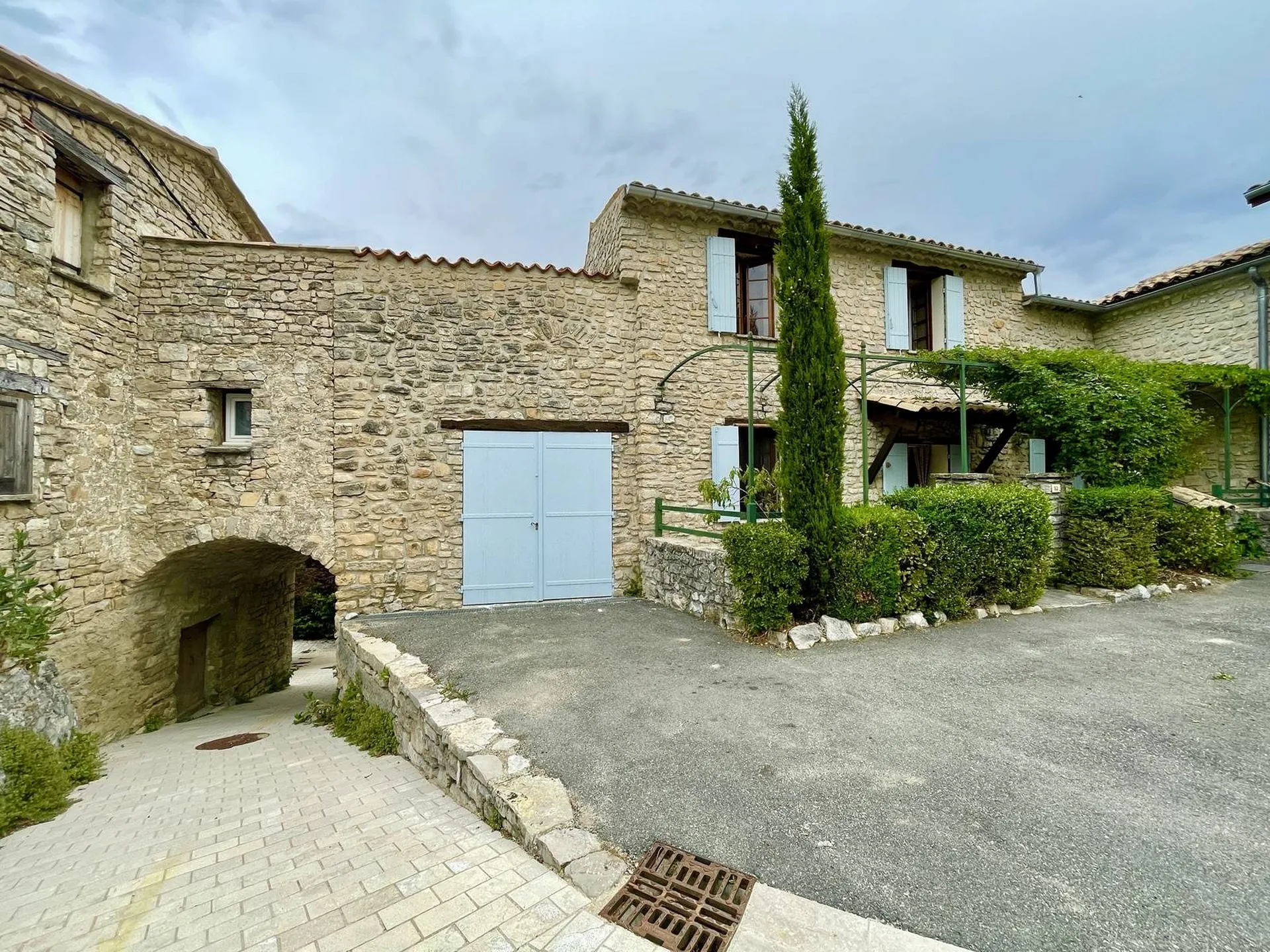 maison de village en pierre Drôme provençale   