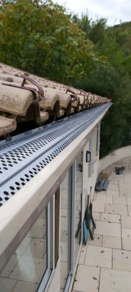 Installation Gouttières Saint Paul Les fonts