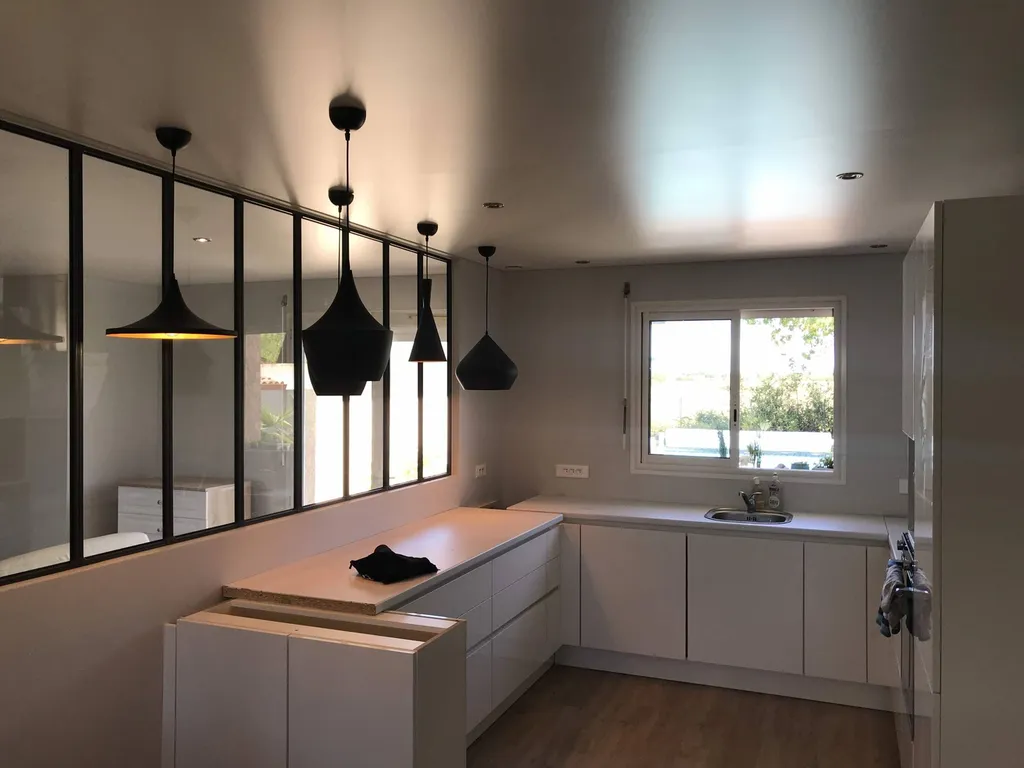 Pose plafond tendu blanc mat cuisine - Montesquieu
