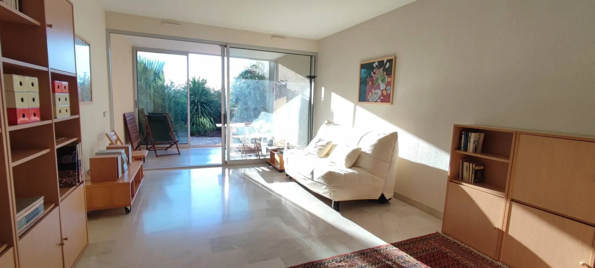 Viager occupé Cassis  en rez-de-jardin avec parking privatif dans résidence de standing