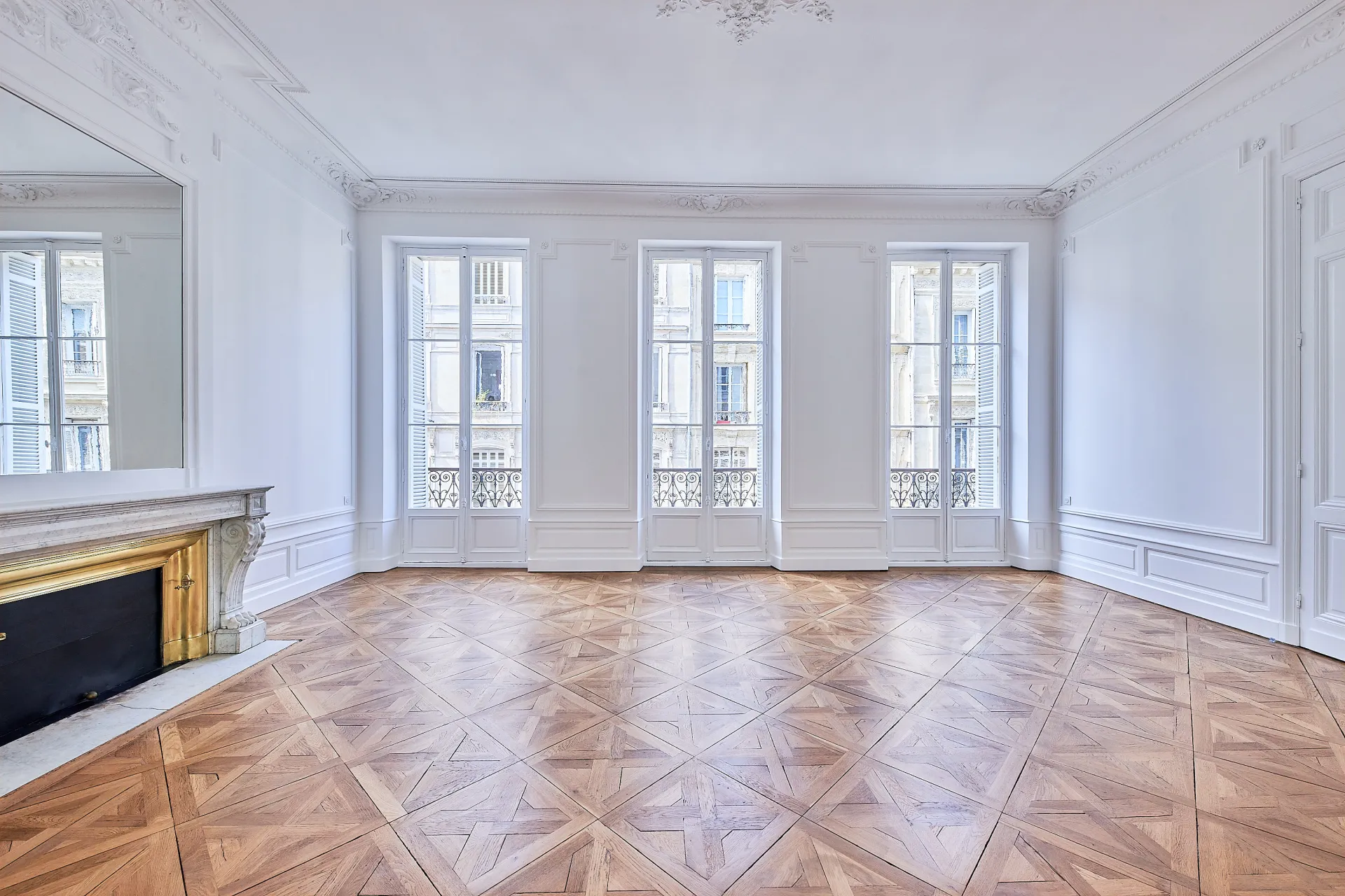 Accompagnement et rénovation intérieure complète d'un appartement haussmannien à Bordeaux