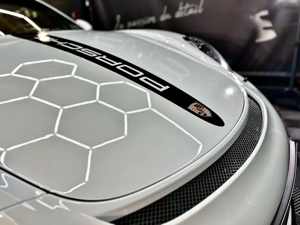 la meilleure protection carrosserie PPF voiture protection carrosserie Lyon Porsche GT4