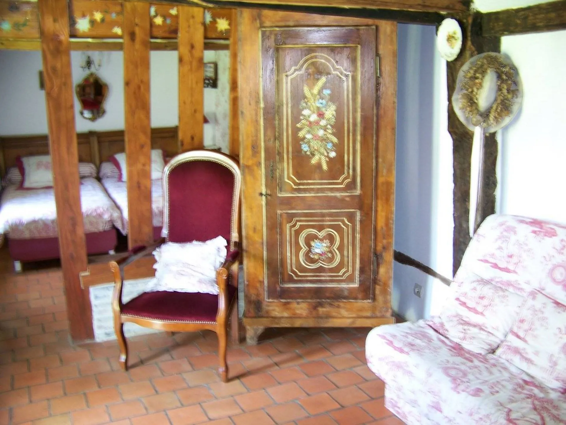 En vente propriété normande sur un terrain arboré 7000 m² proche Lisieux 14100