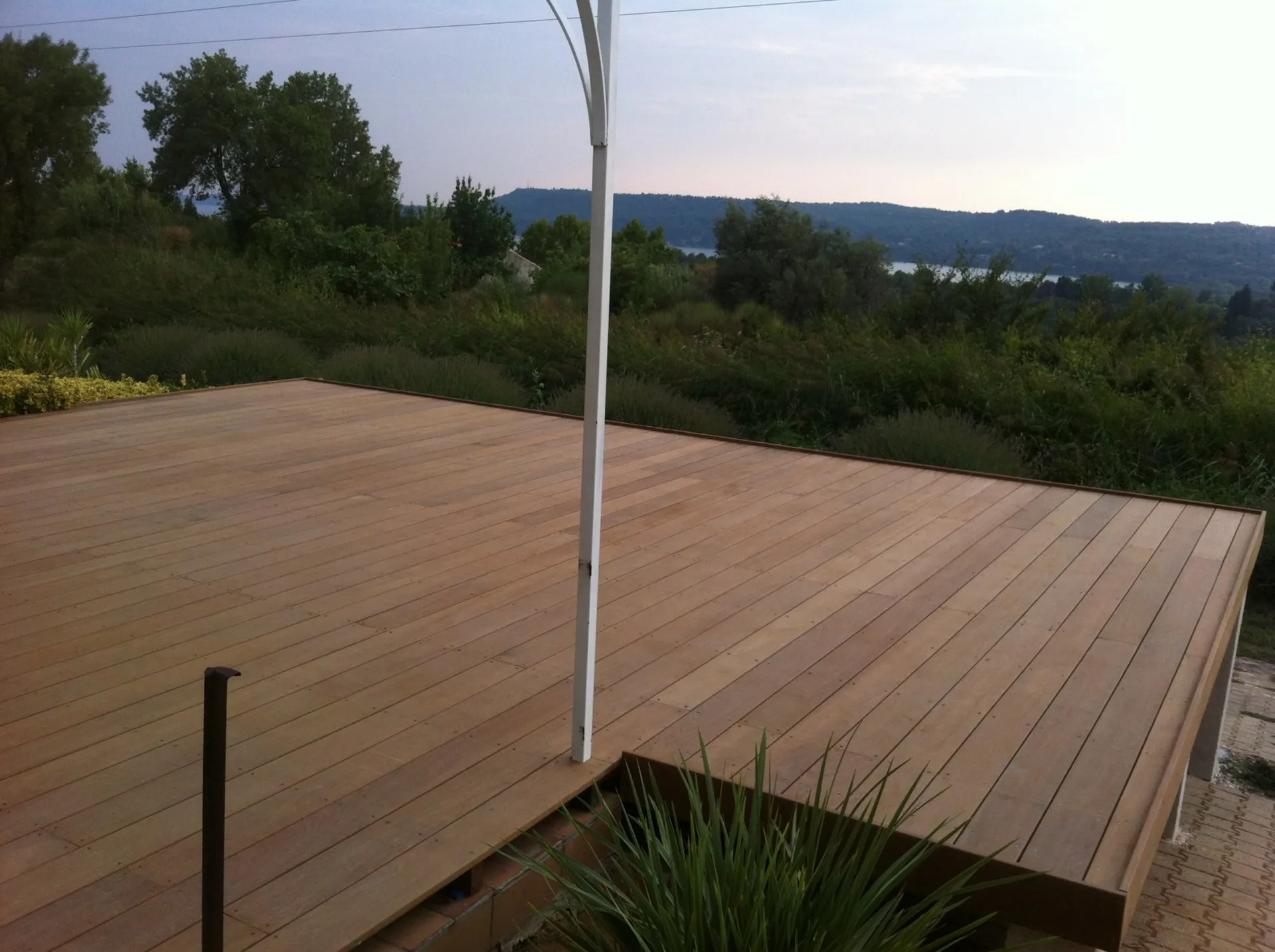 Terrasse en bois exotique Ipe à Miramas