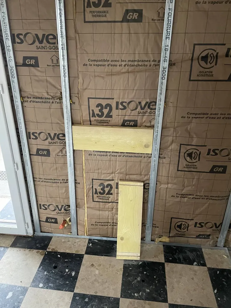 Travaux d’isolation thermique par l’intérieur (ITI) dans le Beaujolais pour réduire les pertes de chaleur et améliorer le confort