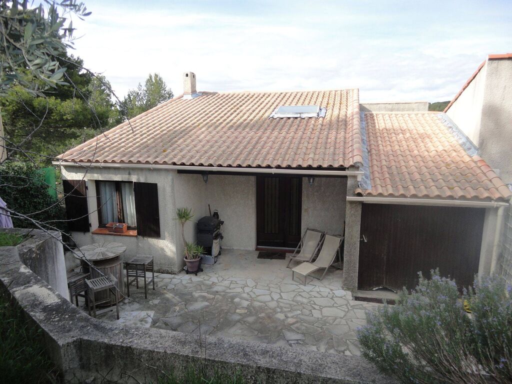 A VENDRE MAISON AVEC CAVES