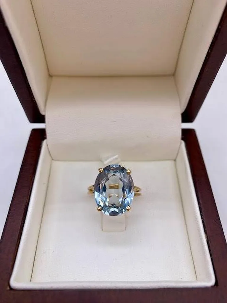L'Or et le Bleu Céleste: Votre Bague Topaze à La Teste de Buch chez Or Ligne