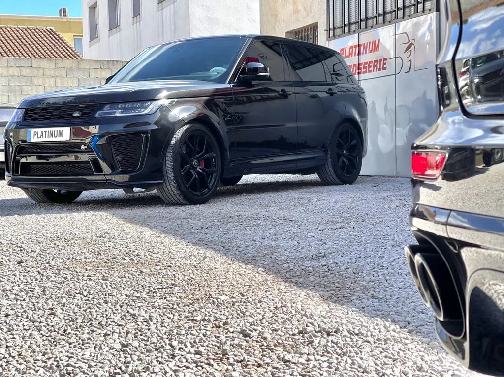 Carrosserie spécialisée dans la réparation de véhicule haut de gamme a Marseille