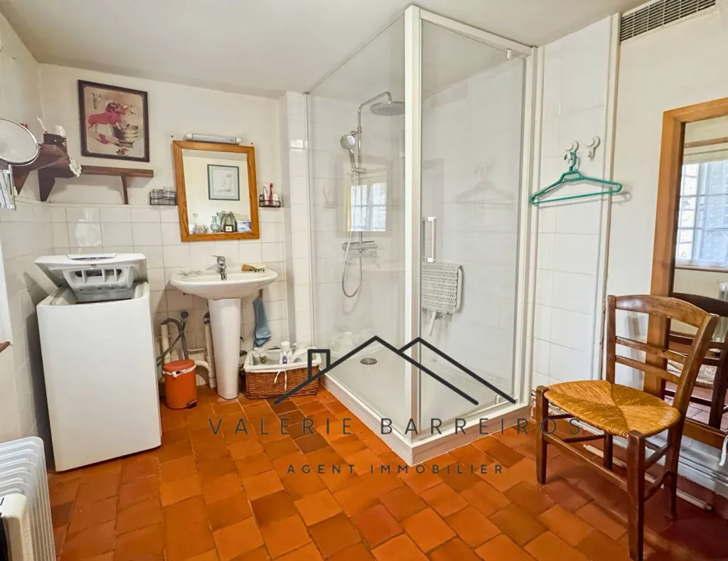 A acheter maison à rénover de 112 m² sur un terrain de 424 m² sur la commune d'ELBEUF 76500