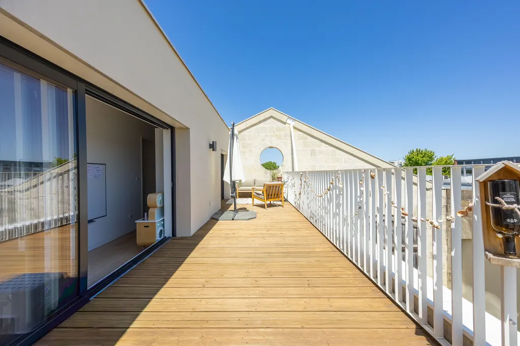Beau T4 avec terrasses dans résidence de standing Bordeaux Caudéran  