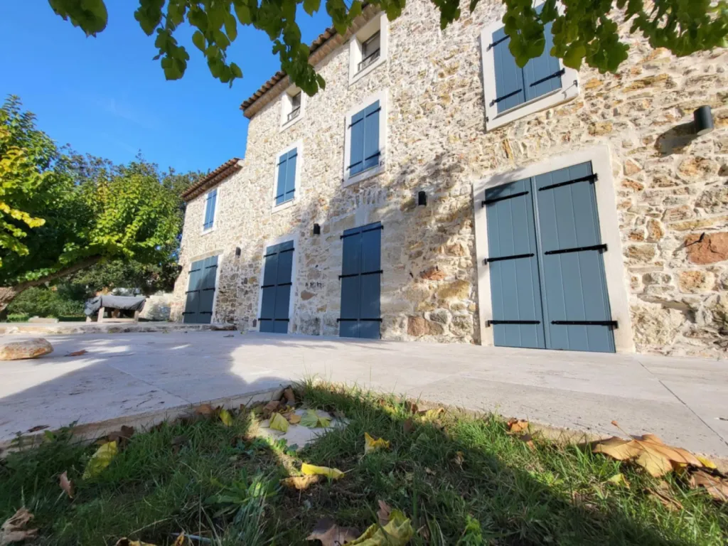 Rénovation de volets battants aluminium thermolaqués RAL au choix à Sainte-Maxime