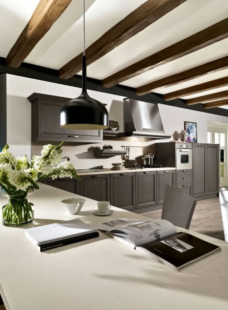 Vente et pose d'une cuisine équipée italienne sur mesure à Bandol dans le Var