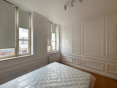 A louer superbe appartement meublé avec une terrasse de 13,78 M² au coeur du centre de Saint-Germain-en-Laye.