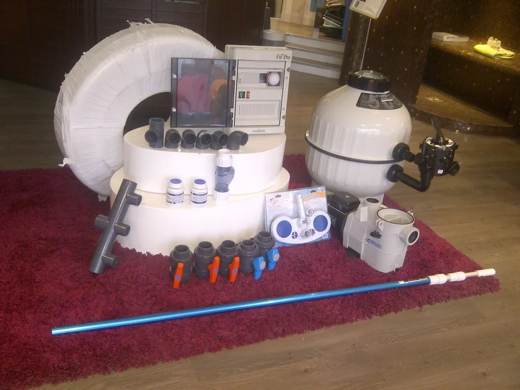 VENTE PISCINE COQUE EN POLYESTER EN KIT PRET A MONTER