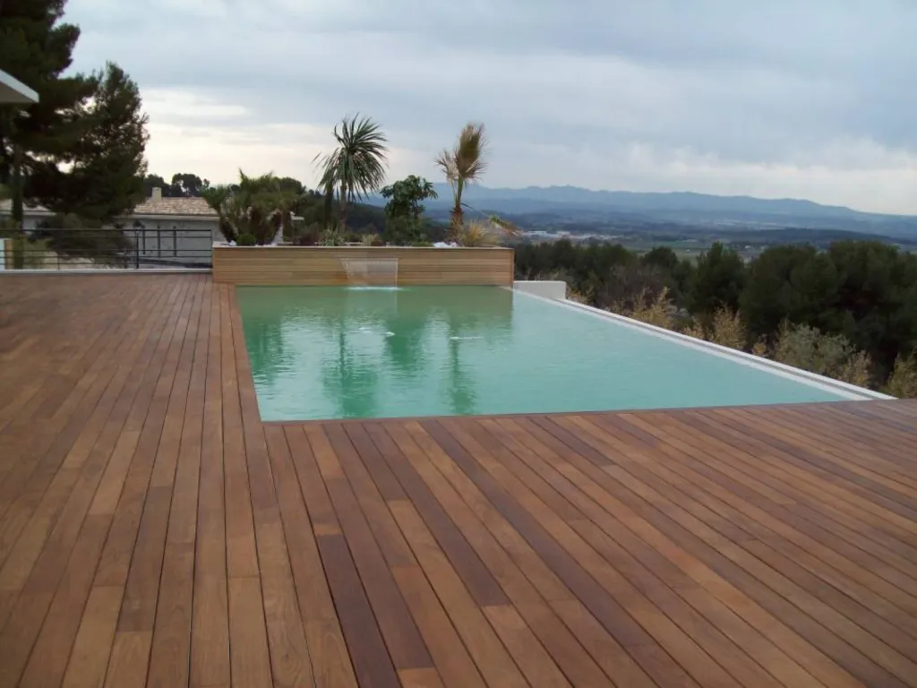 Terrasse en Teck Indonésien de la Parqueterie Aixoise