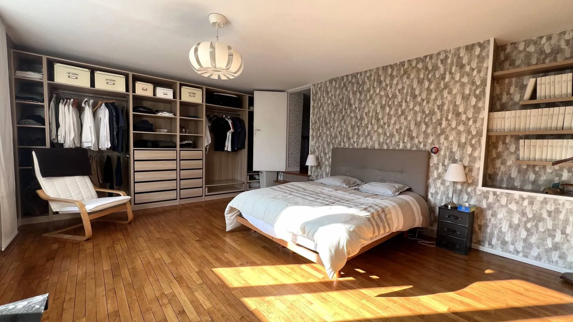 MAJESTUEUSE DEMEURE BOURGEOISE AU CENTRE DE EU