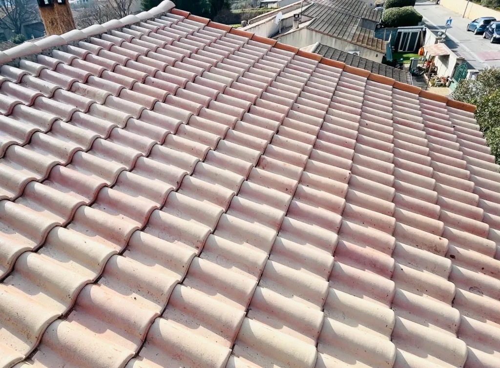 toiture avec nettoyage sur aix en provence