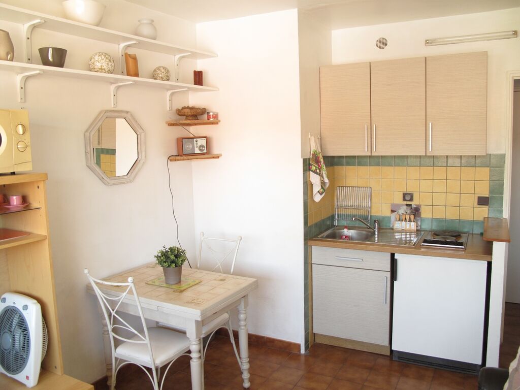 EXCLUSIVITE Vente appartement 1 Cassis dans immeuble bourgeois avec ascenseur au coeur du village