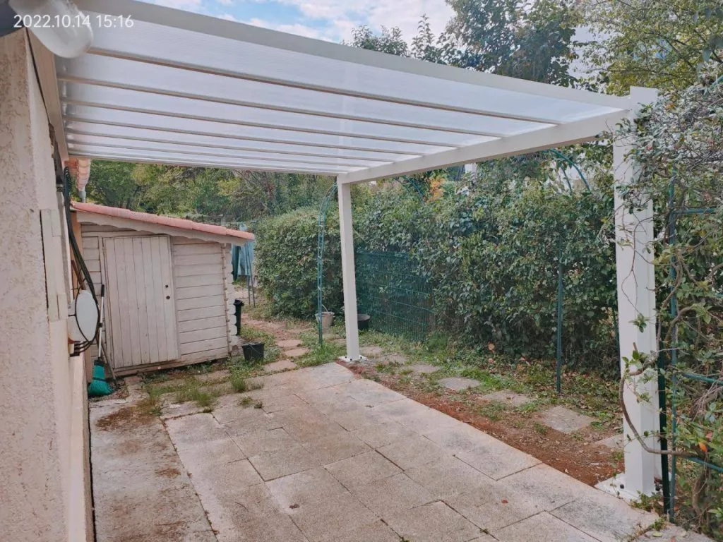 Auvent pour voiture à Mougins