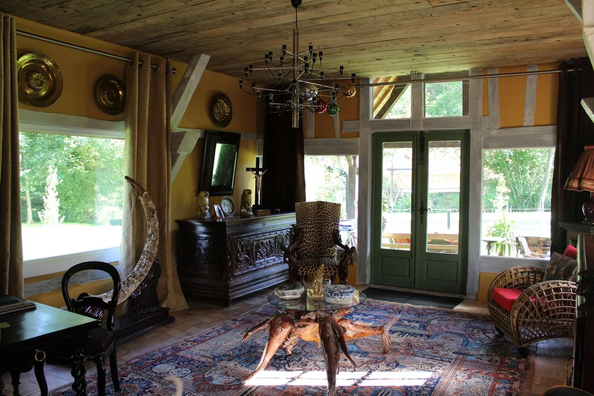 Ancien moulin et ses dépendances à vendre région Cormeilles en Normandie