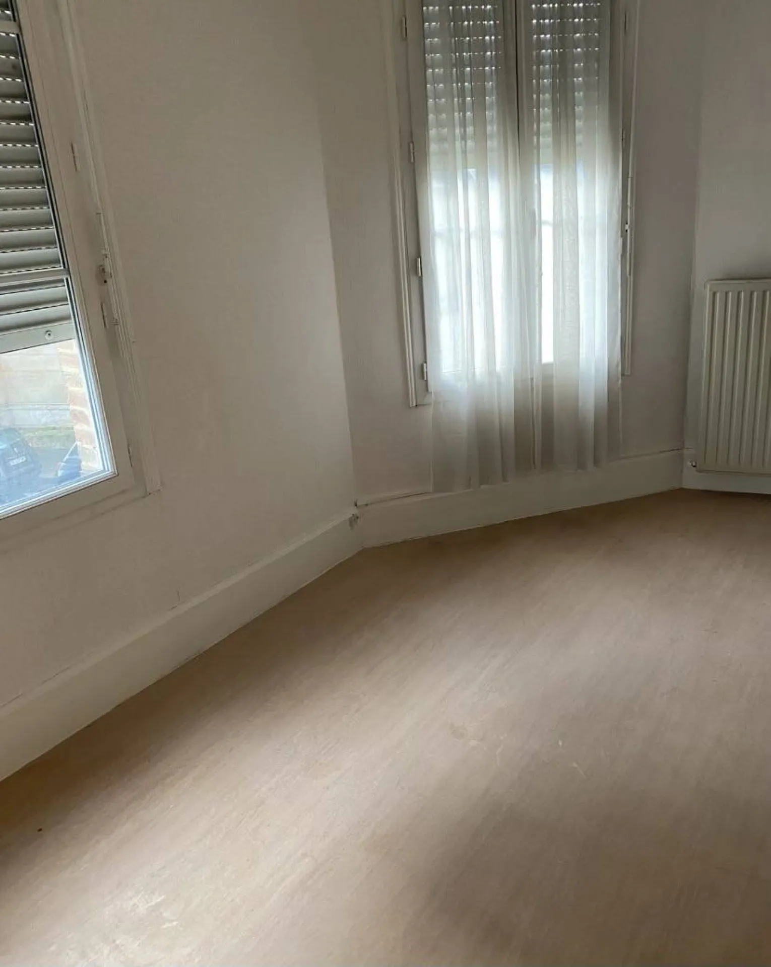 Située sur la commune d'Elbeuf sur seine 76500, proche de toutes commodités