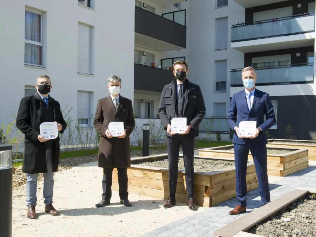 Reportage photographique événementiel inauguration de la Résidence D'Clic Pont-de-Claix présentation des trophées