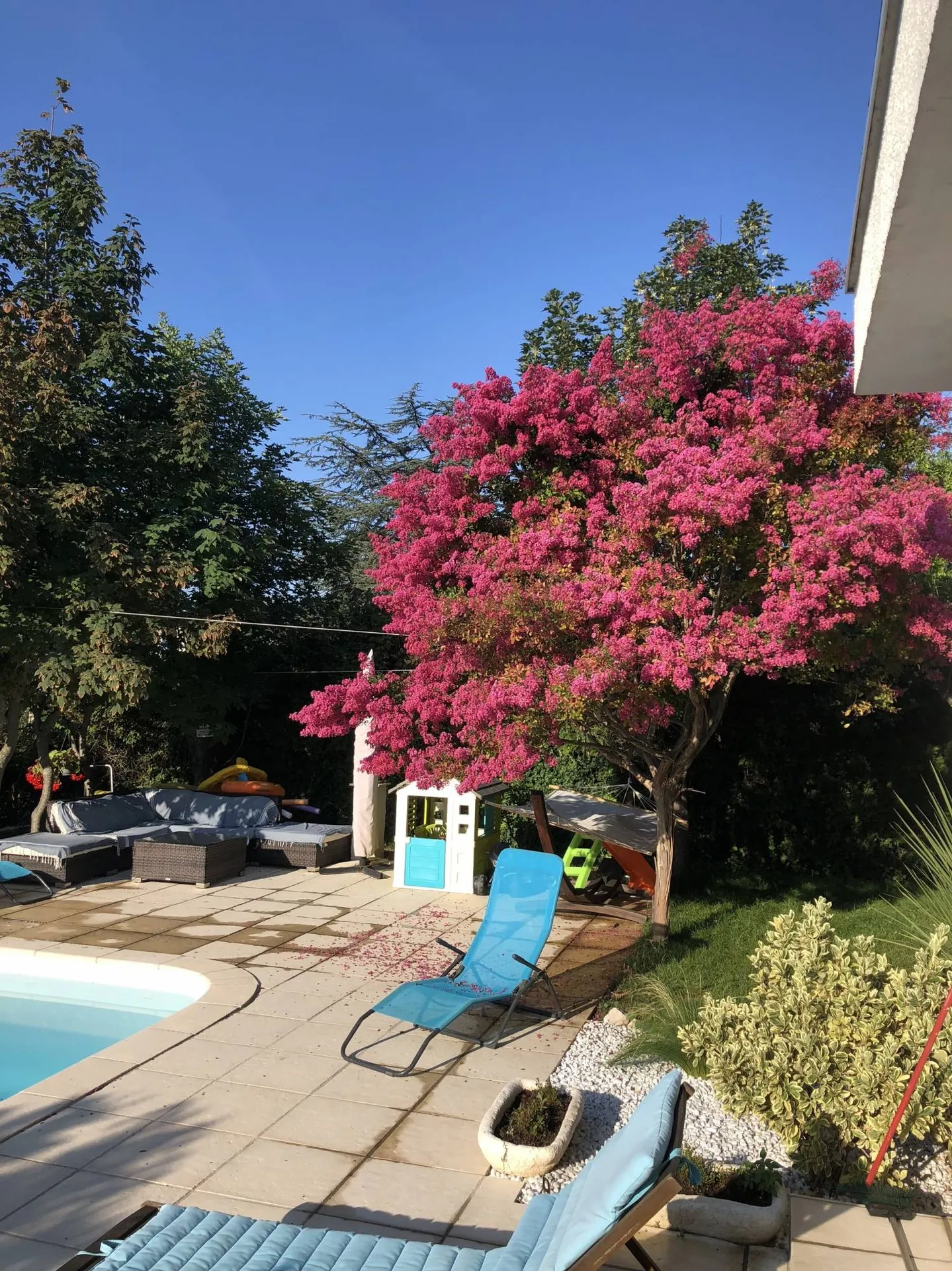 carnoux vente maison de plain pied avec piscine