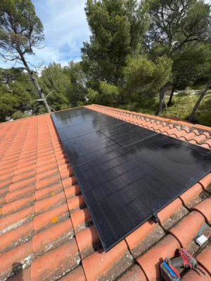 Pose de panneaux solaire Dualsun en 500W à Marseille dans le 9ème arrondissement 