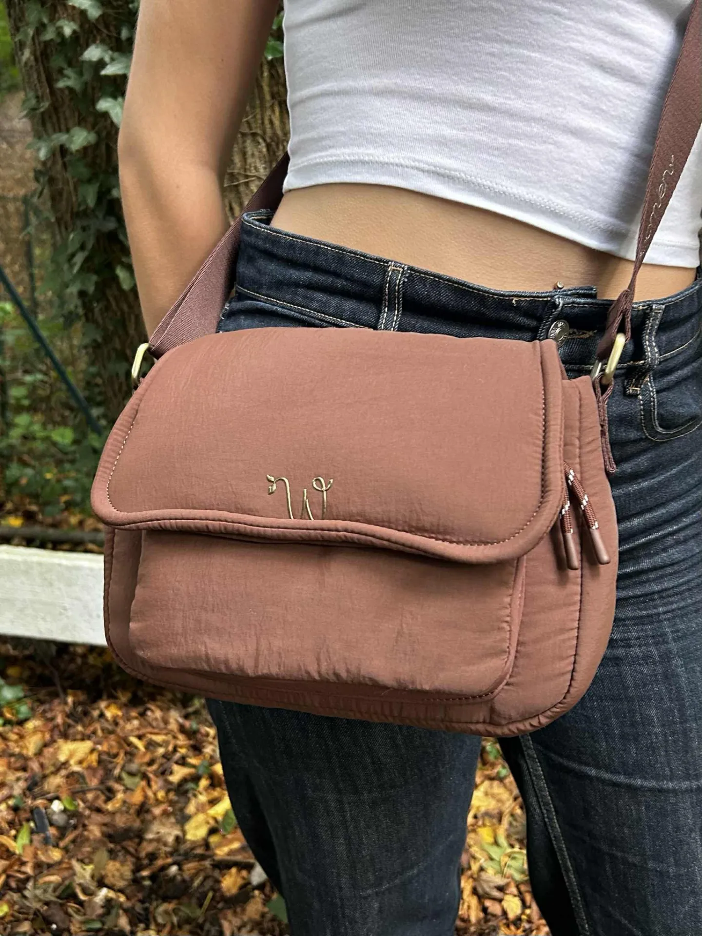 Sac banndouliére Woomen Vegan disponible chez Evasion Eu