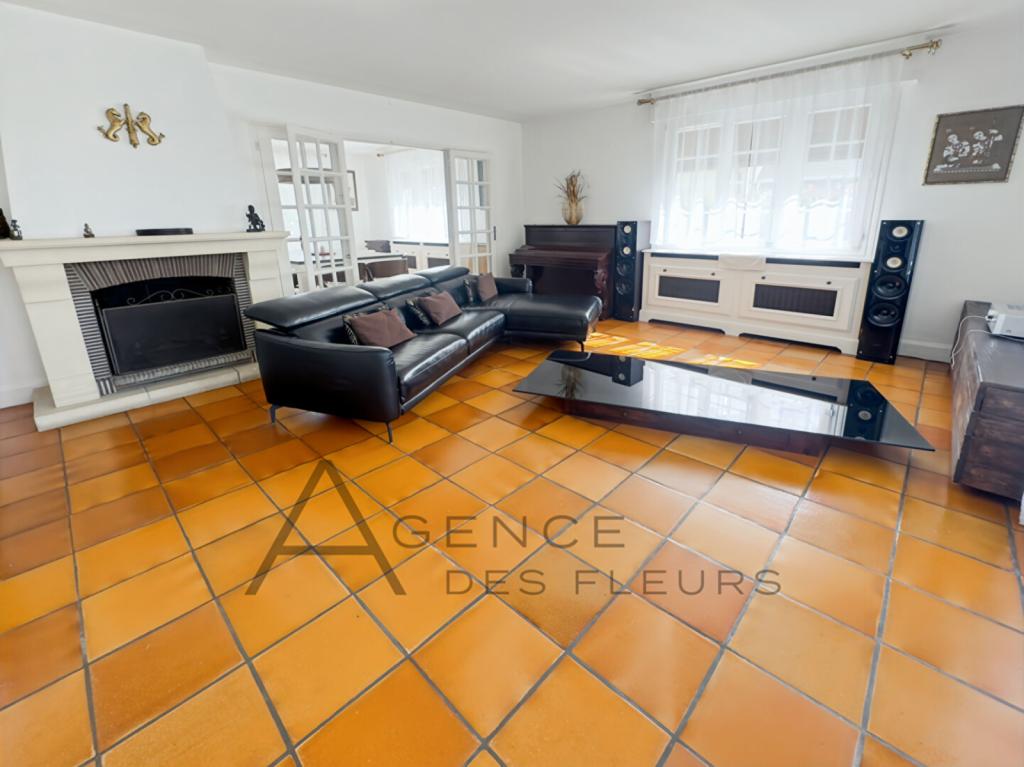 A acheter maison de 220 m2 sur la commune de Bosroumois 27670