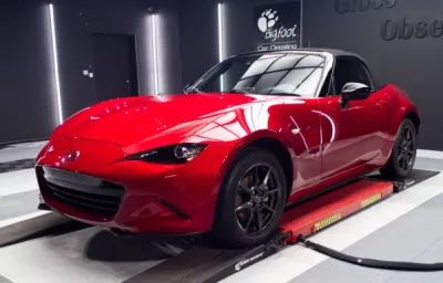 Protection et brillance pour Mazda MX5 neuve
