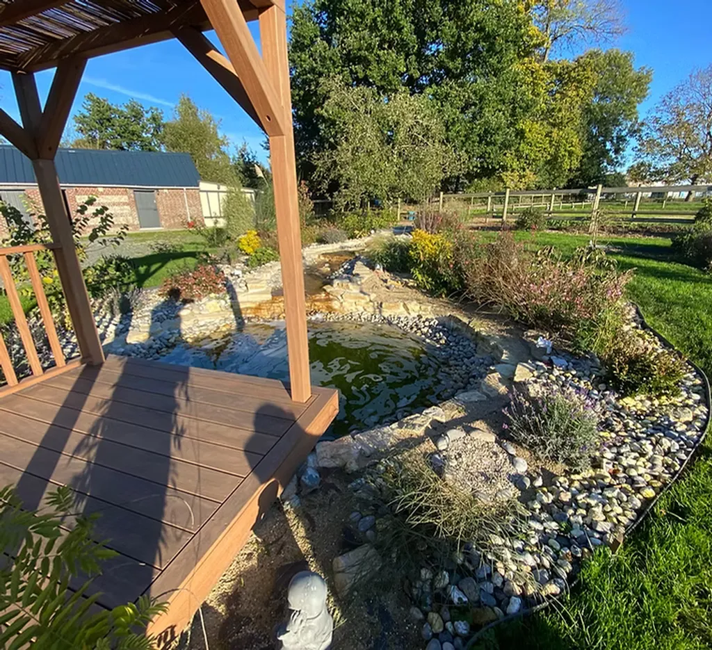 Création d’un bassin d’ornement à Crosville-la-Vieille : apportez une touche naturelle à votre jardin