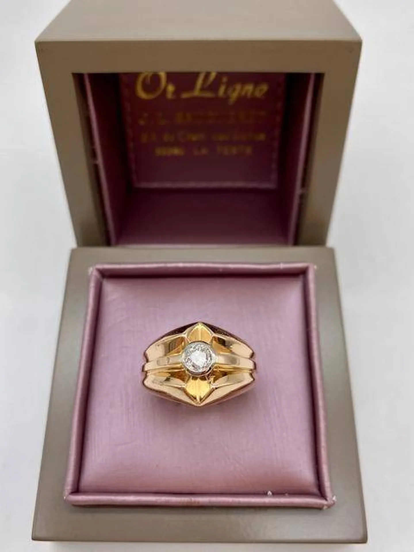 Bague jonc art deco or rose 750/1000ème et diamant en dépôt vente chez Or Ligne à La Teste de Buch à côté de Bordeaux