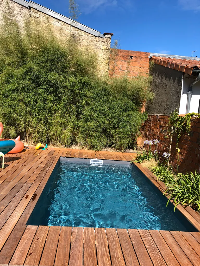 Remplacement de filtre à sable pour piscine à Bordeaux : remplacement par système à cartouche près de Gradignan