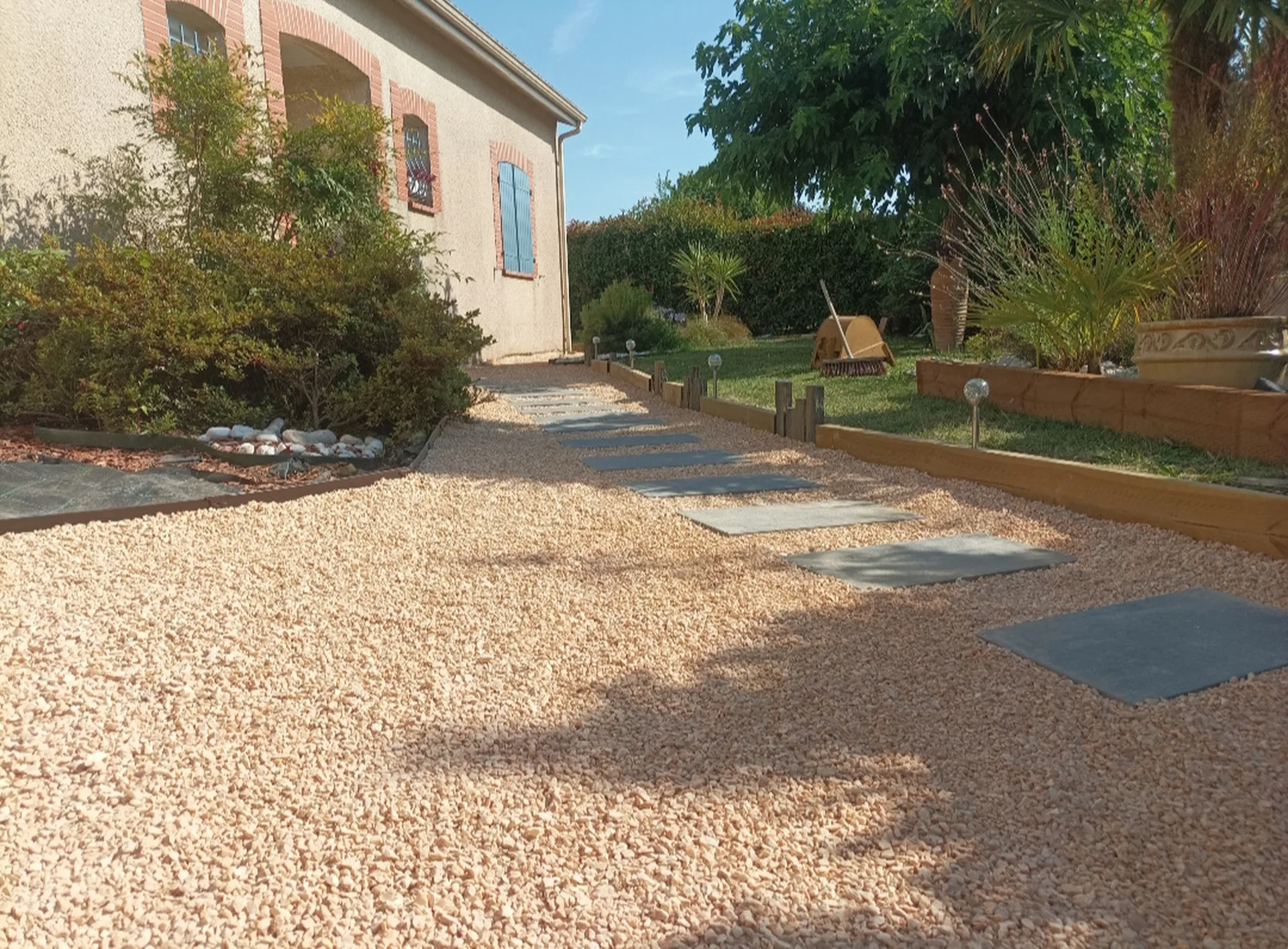 Aménagement d’allées, chemins et entrées de jardin à Muret et Toulouse