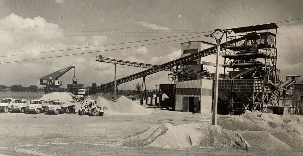 Ancienne Installation Veltz-Vix